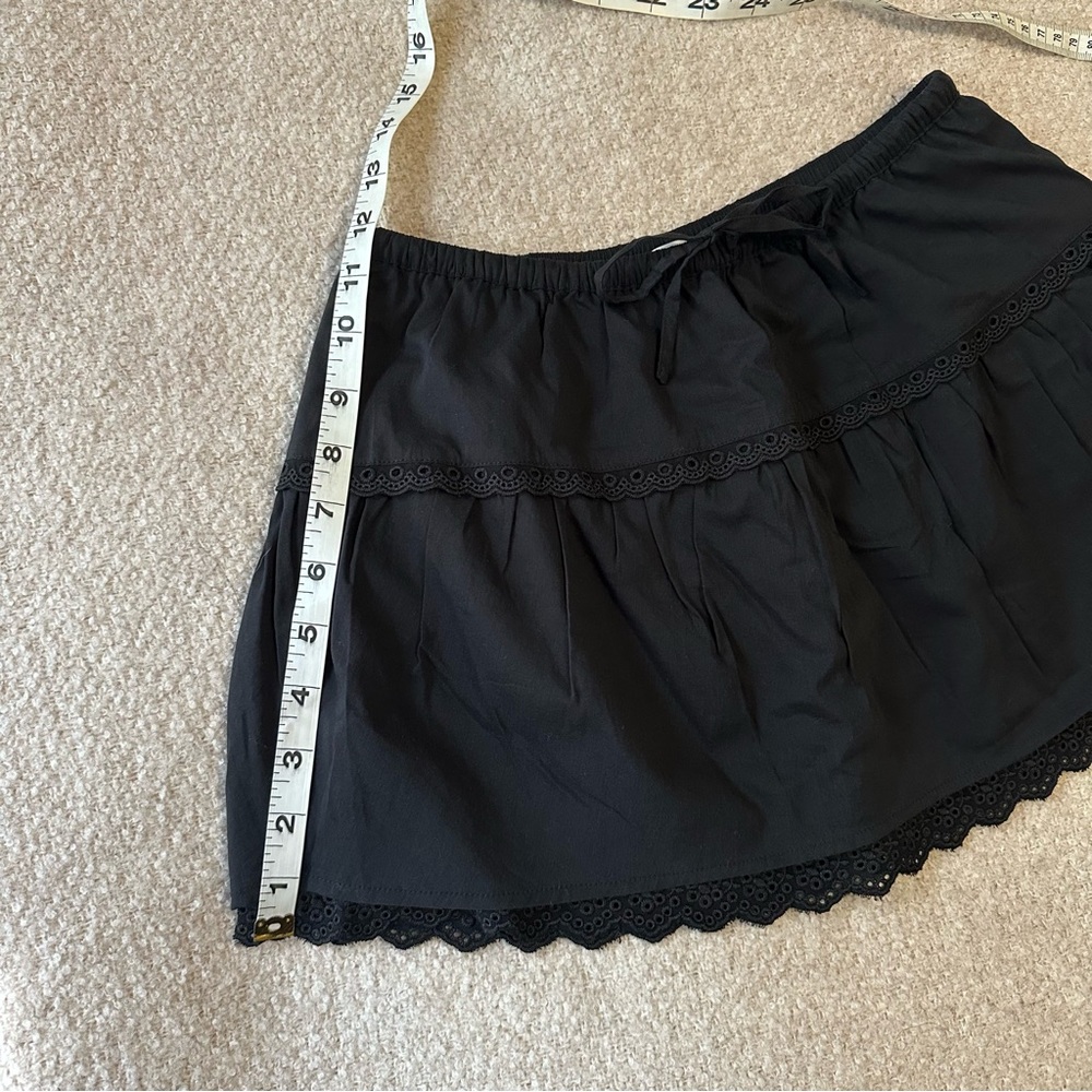 Reformation Tavia Skirt - Picture 4 of 9